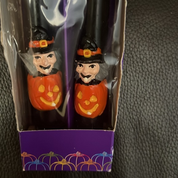 NWT Halloween Candles Witches & Pumpkin Design Set of 2 10” Black Candle… - Picture 2 of 8